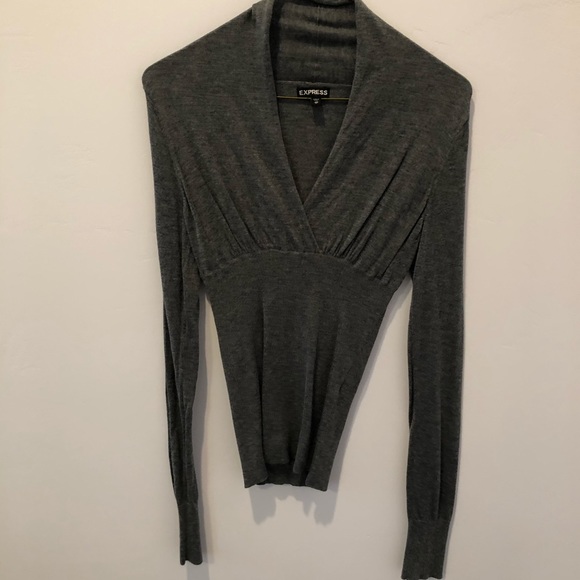 Express Grey V-Neck Sweater sz Small - Picture 3 of 6